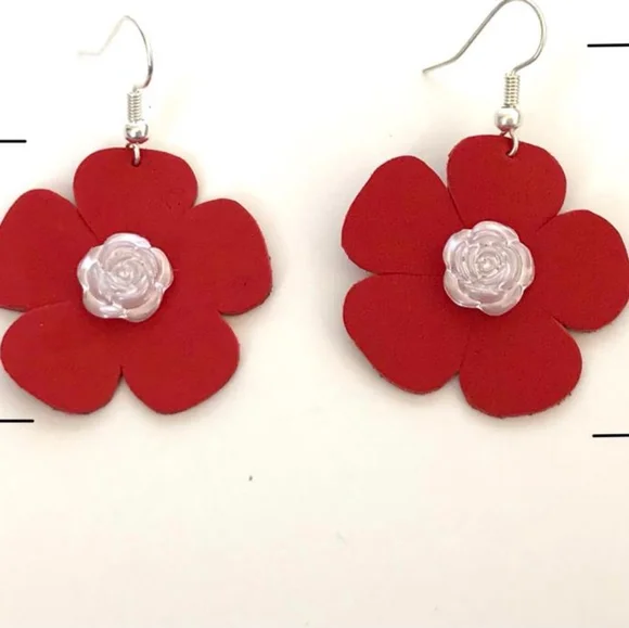 Earrings - Picture 4 of 4